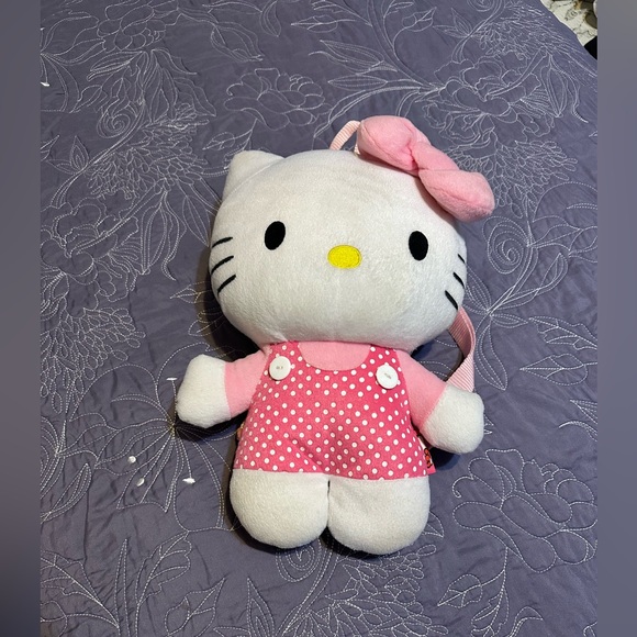 Sanrio 2012 Hello Kitty Plush Backpack - Picture 4 of 9